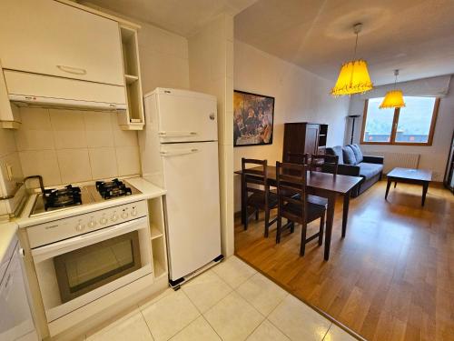 Apartamentos 3000 Formigal - 주방