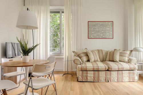 JOIVY Stylish Studio Near Pinacoteca Brera, Milan