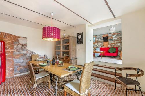 Iekārtas, La Maison Du Lac - 50 meters from Lake , Private Parking&BBQ - Happy Rentals in Monvalle