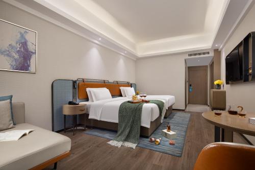 Anya Hotel -Next to Jiefang West Bar Street 2 minutes to the subway station free coffee free laundry free gym, huge windows Anya Hotel -Next to Jiefang West Bar Street 2 minutes to the subway station free coffee free laundry free gym, huge windows