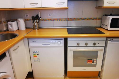 Cozy apartment with parking, gym, pool and padel - Pirra, Madrid (Foto 8)