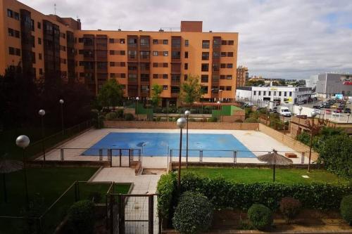 Cozy apartment with parking, gym, pool and padel - Pirra, Madrid (Foto 9)
