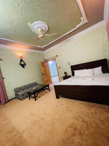 2 twin beds