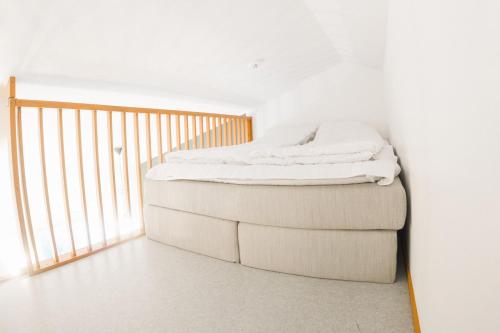 Ahkio Apartments 3 2