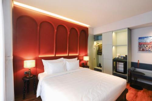Deluxe Comfort Room image 3