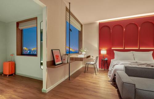 Deluxe Comfort Room City View room in M Village Hotel Đà Nẵng Centre a brand of Modern Village Lifestyle
