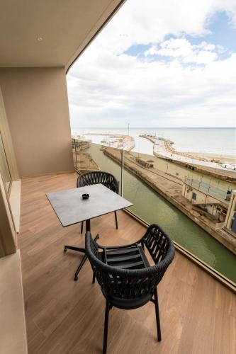 景觀, Visionair Suites & SPA-Room Only e Honesty Bar in 塞尼加利亞