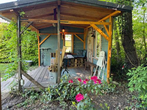  Supergezellig vakantiehuis met hele grote tuin bij Nijmegen in Ewijk
