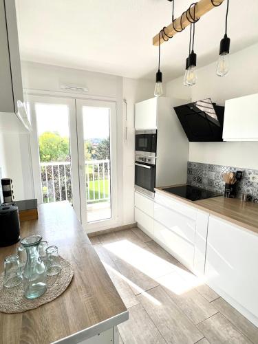 مطبخ, Appartement proximité Strasbourg (Appartement proximite Strasbourg) in لينجولشيم