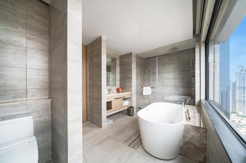 room detail thumbnail 2