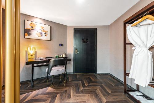 TOWO上品酒店(西安1号线开远门地铁站店) TOWO上品酒店(西安1号线开远门地铁站店)