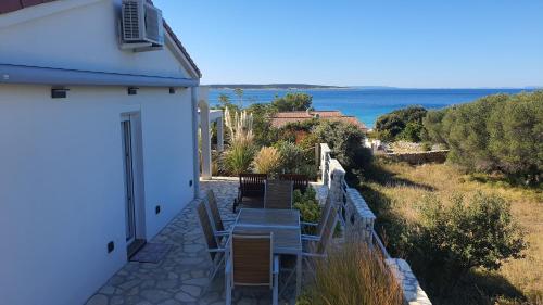 A szálláshely kívülről, HIŠA MANDRE (HISA MANDRE) in Kukljica