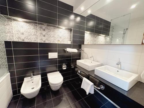Hotel Via Vitez Room Type - King Room