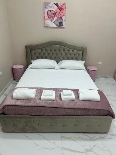 Valentino caracciolo 105 Room Type - Family Room with Private Bathroom