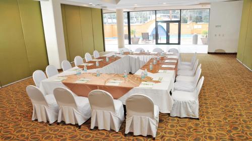 607628698 Holiday Inn Tijuana Zona Rio by IHG