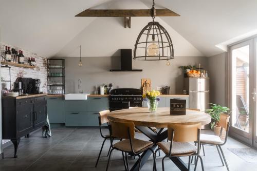 مطبخ, B&B Hartenlust kamer de Hooizolder in بوديجرافين