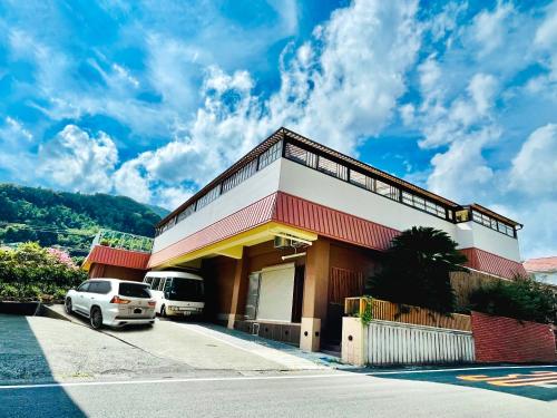 숙소 외관, 南熱海長浜公園近くバーベキュー可能露天風呂付ゲストハウス (南熱海長浜公園近くバーベキュー可能露天風呂付ゲストハウス) in 카미타가