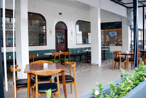 Restaurant, Cordex Marelan Medan in Medan Marelan
