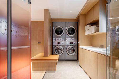 Zprime Zhishang Zhenxuan Hotel Xi'an Tangdu Hospital Banpo Subway Station