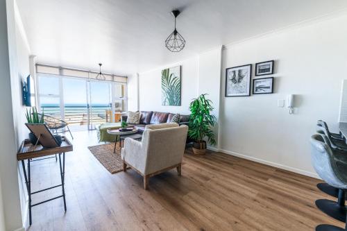 Luxury Beachfront Apartment in Blouberg, 304 The Waves - Tap to explore photos