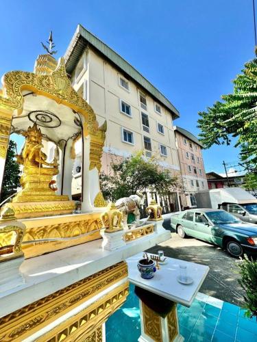 นาคา เพลส เฮาส์ (Naka Place House) in ธนบุรีตอนใต้