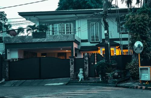 Elegant Villa, Manila