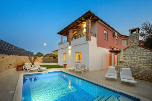 House Marlema by IstriaLux in sikici