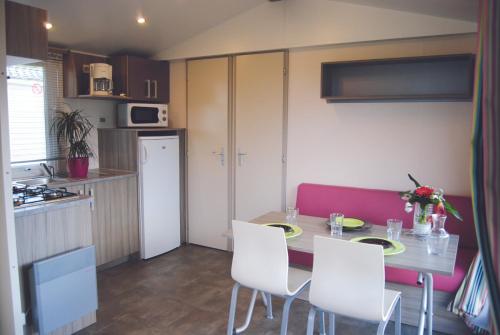 2 bedrooms, 4 beds