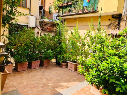 Stylish Duplex Apartment with Private Terrace, Rome (photo 10)
