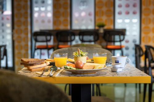 Tourist Inn Hotel Amsterdam, Амстердам (фото 6)