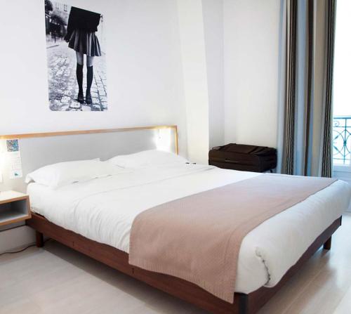 Solar Hotel – Paris, TX