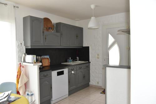Maison douillette à 600m de la plage (Maison douillette a 600m de la plage) in Saint Michel Chef Chef