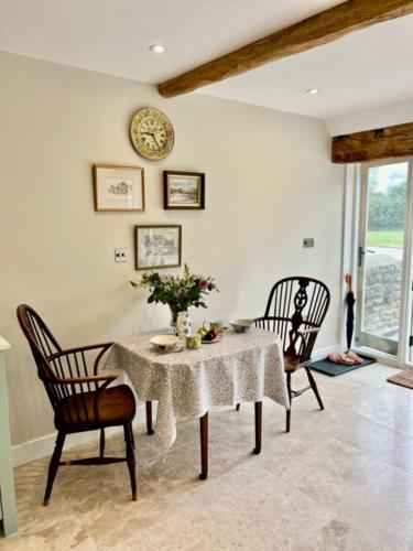 Létesítmények, Idyllic secluded hideaway with countryside views on the edge of the Cotswolds in Hailey