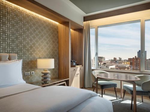607670773 The Westin Madrid Cuzco