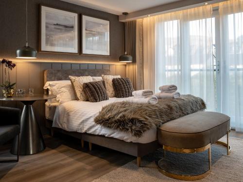 Зовнішній вигляд готелю, Arran Shores Luxury Shorefront Penthouse Suite 10 in Лемлеш