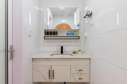 西安市中心钟楼整套四室一厅一厨两卫 西安市中心钟楼整套四室一厅一厨两卫