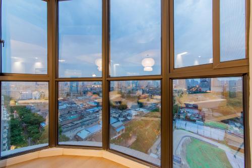 西安市中心钟楼整套四室一厅一厨两卫 西安市中心钟楼整套四室一厅一厨两卫