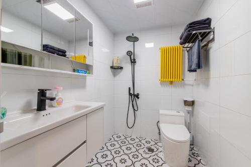 西安市中心钟楼整套四室一厅一厨两卫 西安市中心钟楼整套四室一厅一厨两卫