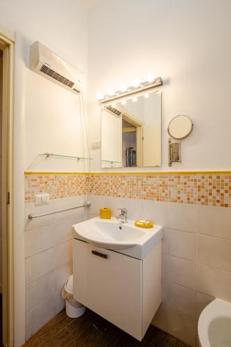 Appartamento con terrazza vicino S Pietro, Roma (foto 5)