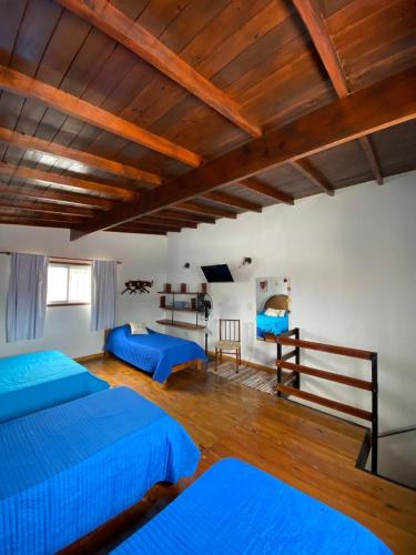One-Bedroom Apartment image 2