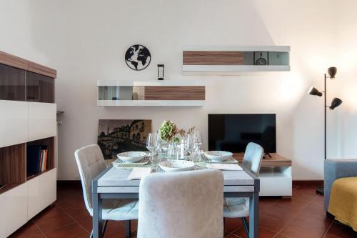 One-Bedroom Standard Apartment image 10