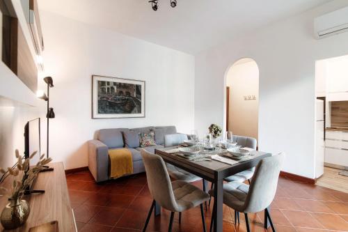 One-Bedroom Standard Apartment image 8