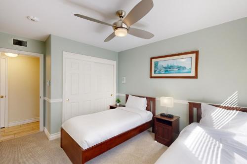 Pierpont Coastal Dreams in Ventura, USA