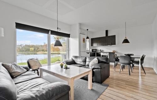 Holiday Home Dyrefolden Ringkøbing Denm in Hee