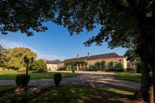 . Hemswell Court