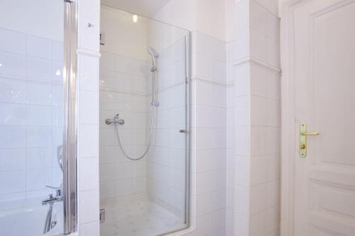 Charles Bridge Premium Apartments - image 5