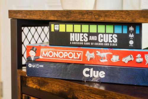 Modern Cabin - The Emerald Nest Modern Cabin - The Emerald Nest