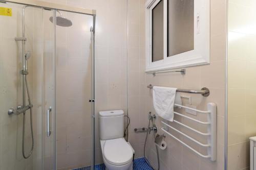 Apartment image 10