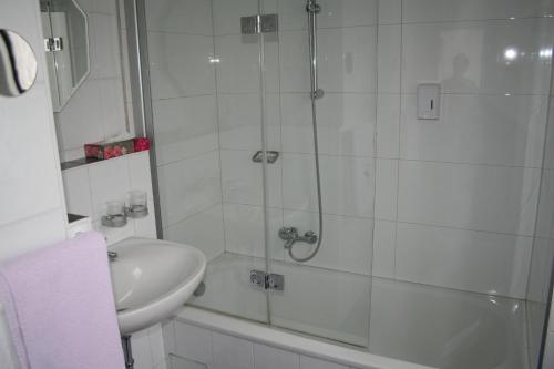 Hotel Regina - image 2