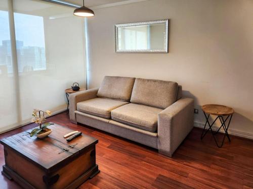 Kennedy Retreat 1BR With Parking Smart TV Pool & Gym
